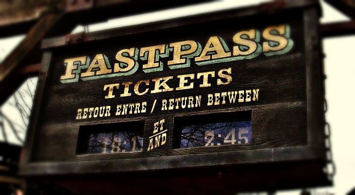 Antigo FastPass na Disneyland