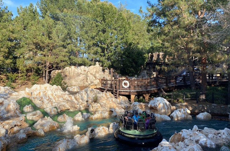 Grizzly River Run: Disney California Adventure Park