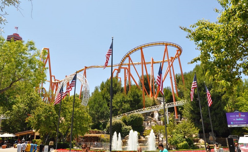Parque Six Flags Magic Mountain Califórnia na Califórnia