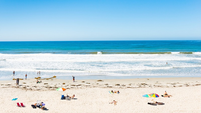 Verão em praia de San Diego na Califórnia