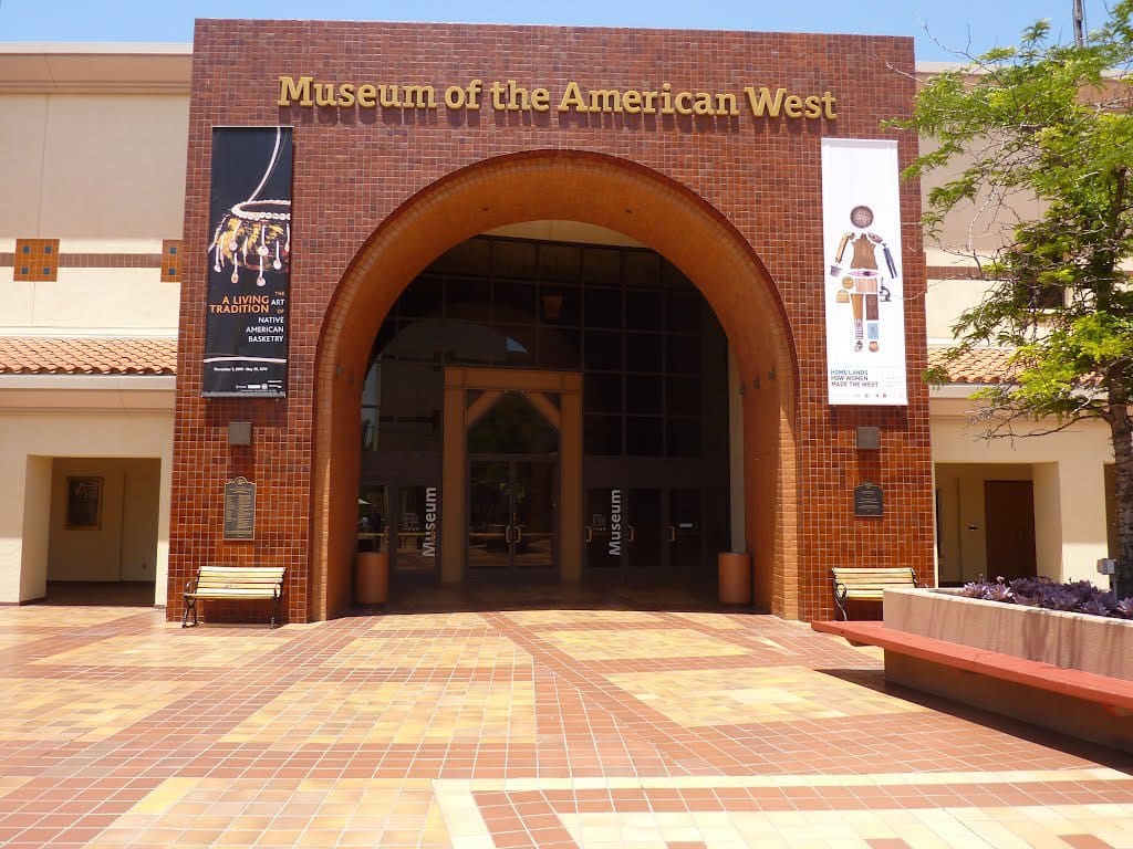  Como chegar ao Museum The Autry National Center em Los Angeles 