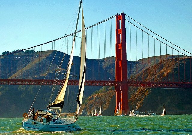 Passeio de catamarã pela baía de San Francisco