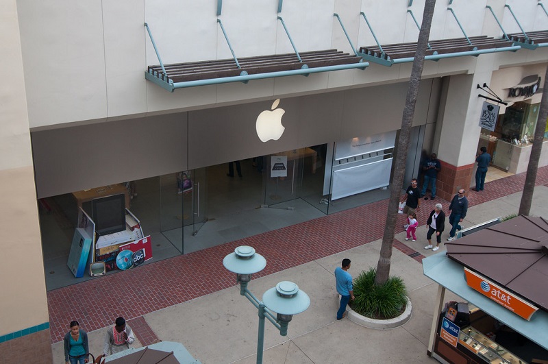 Comprar o iPhone 14 no Shopping Fashion Valley Mall em San Diego
