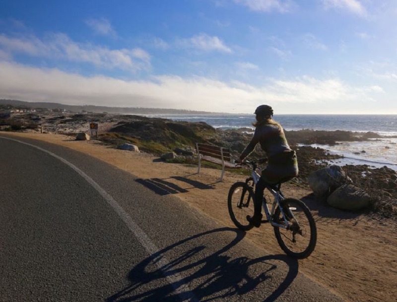 Tour de bicicleta na orla em Monterey