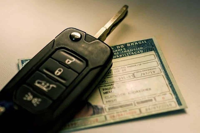 Carteira de motorista para fazer o aluguel de carro na Califórnia
